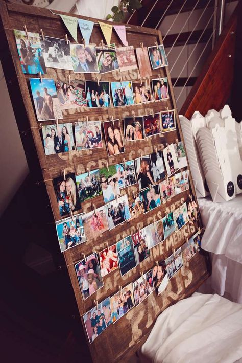 Senior Table, Graduation Boards, Senior Board, Vintage Graduation, Garden Wedding Party, Graduation Open House, 21st Ideas, Open House Ideas, Graduation Open Houses