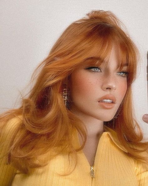 her vibe is pretty🌙 on Instagram: “send a song you think can match this vibe” Bob Hairstyles With Bangs, Ginger Hair Color, Redhead Beauty, Fluffy Hair, Ginger Hair, Aesthetic Hair, Hair Goals, Redheads, New Hair