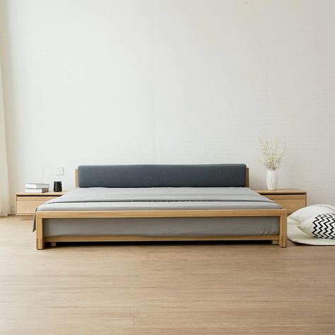 Bed Minimal, Simple Bed Design, Wooden Sofa Bed, Floor Seating Living Room, Japanese Style Bedroom, Beautiful Bed Designs, Simple Bed Designs, Tatami Bed, Bed Design Ideas