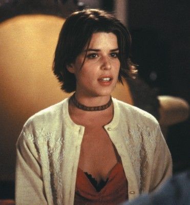 Neve Campbell poster #1306793 - celebposter.com Neve Campbell, Shot Hair Styles, Short Hair Haircuts, Cut My Hair, Hair Inspo Color, Mode Inspo, Grunge Hair, Dream Hair, Aesthetic Hair