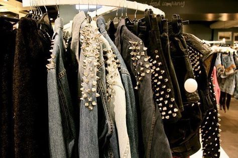 . Spikes Fashion, Grunge Jacket, Studded Denim Jacket, Studs And Spikes, Studded Leather Jacket, Rocker Girl, Pastel Outfit, Studded Jacket, Studded Denim