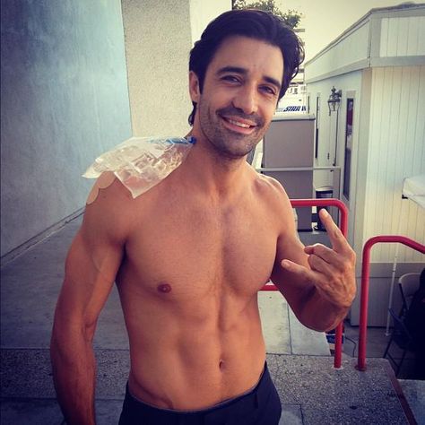 Gilles Marini. good god. Gilles Marini, Shirtless Men, Dancing With The Stars, Gothic Fashion, Beautiful People, Eye Candy, Dancing, The Next, The Past