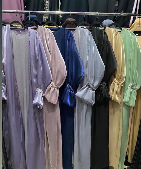 Muslim Women Clothing, Abaya Fashion Dubai, Muslim Style, Simple Bridesmaid Dresses, Stylish Hijab, Muslim Outfits Casual, Mode Abaya, Modest Dresses Casual, Modesty Fashion