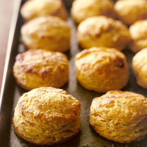 Pic Sweet, Sara Foster, Potato Biscuits, Canning Sweet Potatoes, Homemade Buttermilk Biscuits, Sweet Potato Biscuits, Healthy Bread Recipes, Yeast Bread Recipes, Homemade Buttermilk