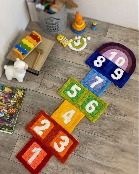 Forest Theme Room, Kid Rugs, Handicrafts For Kids, Rug Tufting Ideas, Hopscotch Rug, Tuft Rugs, Rainbow Playroom, Tufting Diy, Tufting Rug