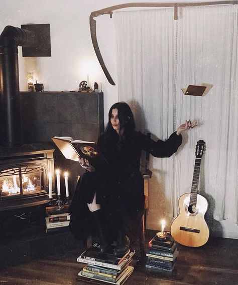 CHELSEA WOLFE (@cchelseawwolfe) • Instagram photos and videos Chelsea Wolfe Style, Chelsea Wolfe Aesthetic, Darkly Inclined, Black Celebration, Witchy Academia, Goddess Of The Underworld, Chelsea Wolfe, Transition Goals, Soft Goth