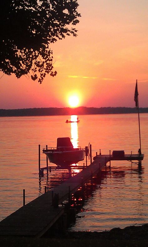 My most favorite place in the entire world!! Cayuga Lake, NY Greenwood Lake Ny, Lake Luzerne Ny, Canandaigua Lake, Lake Placid Ny, Cayuga Lake, Finger Lakes Ny, Sunset Pics, Lake Union, Lake Living