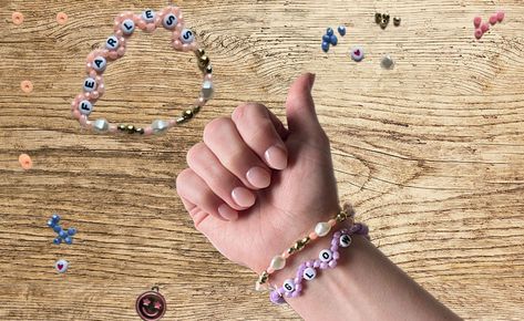 Wavy Beaded Bracelet - Craft Project Ideas Friends Spell, Perfect Bracelet Stack, Foam Letters, Bracelet Craft, Craft Project Ideas, Beads Pictures, Alphabet Beads, Feather Painting, Decorative Beads