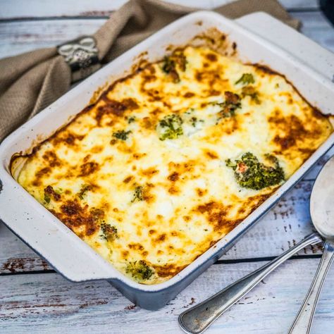 Broccoli Cottage Cheese Casserole - Keto Low Carb Vegetarian Recipes Broccoli Cottage Cheese, Cottage Cheese Pie Recipe, Brocoli And Cheese, High Protein Low Carb Dinner, Cottage Cheese Casserole, Cheese Casserole Recipes, Lean Dinners, Low Calorie Side Dishes, Cheese Pie Recipe