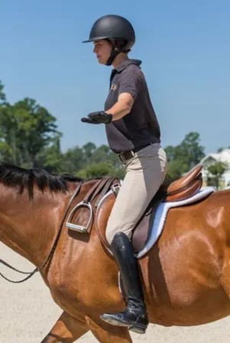 English Knights, Horse Lessons, Horse Exercises, Horse Riding Tips, Equestrian Helmet, Riding Lessons, Horse Tips, Horse Aesthetic, English Riding