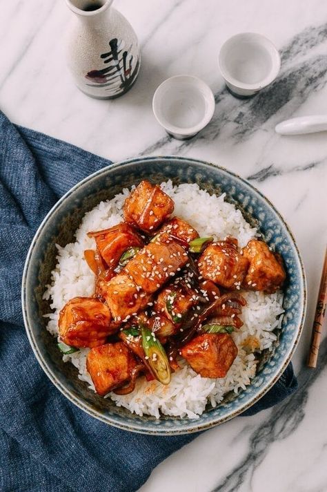 Teriyaki Tofu Rice Bowl Recipe - The Woks of Life Tofu Rice Bowl, Homemade Takeout, Vegetarian Rice, Tofu Rice, Rice Bowl Recipe, Cooking Tofu, Teriyaki Tofu, Woks Of Life, The Woks Of Life