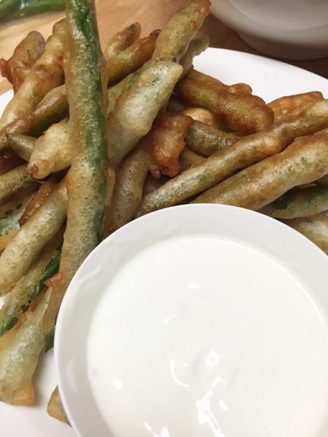 Fried Green Beans……with Ranch Dipping Sauce | Been Dip, Green Bean Fries, Green Been, Ranch Dipping Sauce, Fried Green Beans, Ranch Salad Dressing, Beer Battered, Fried Green, Ranch Dip