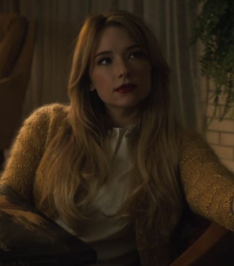 Hayley Bennett Red Hair, Haley Bennett Red Hair, Haley Bennett Aesthetic, Hailey Bennett, Shifting Faceclaims, Hayley Bennett, Face Claim Shifting, Kim Yong-ji, Haley Bennett