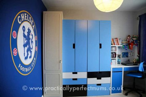 How to Create the Perfect Chelsea Football Bedroom! Chelsea Bedroom, Football Theme Bedroom, Football Bedroom, Three Door Wardrobe, Chelsea Blue, Fc Chelsea, Football Themes, Chelsea Football Club, Practically Perfect