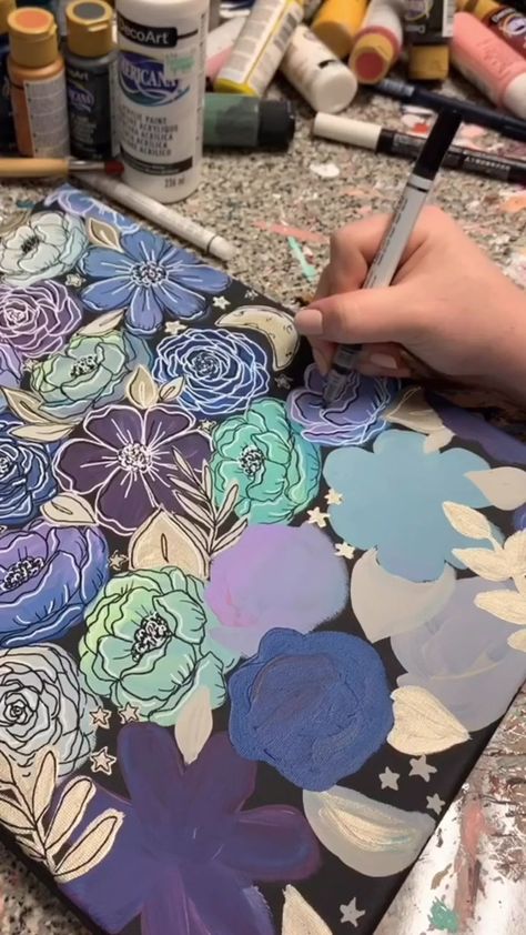 Art Inspiration Painting Acrylics, Floral Painting Tutorial, Floral Painting Ideas, Acrylic Floral Paintings, Marker Inspiration, Painting Tutorial Videos, Floral Painted Furniture, Flowers Artwork, Posca Marker