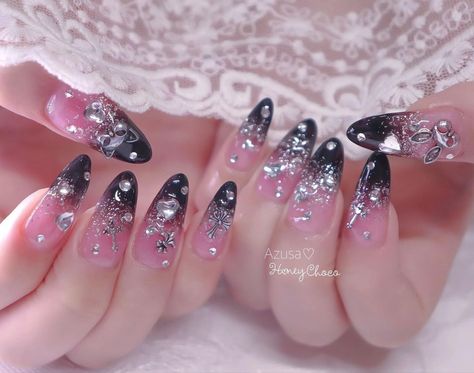 Yami Kawaii Nails, Jirai Kei Nails, Chunky Nails, White Nail Inspo, Black And White Nail, Art Deco Nails, Asian Nails, Hello Nails, Punk Nails