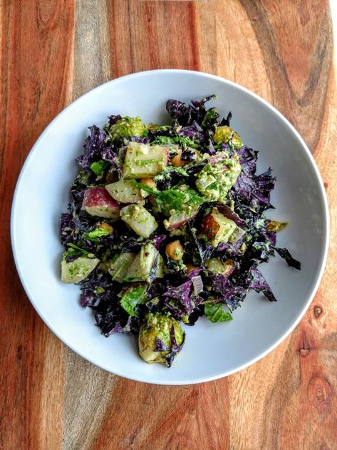 Purple Kale Salad, Purple Kale Recipes, Purple Potato Salad, Homegrown Recipes, Potato Salad Vegan, Potato Party, Kale Potato, Aubergine Salad, Harvest Ideas