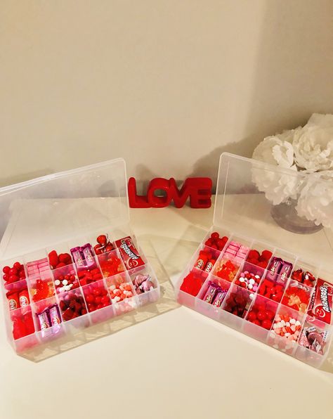 Snackle Box Ideas For Valentines, Valentine Tackle Box Ideas, Diy Valentines Day Candy, Valentine Snackle Boxes, Snackle Box Valentines Day, Candy Salad Valentines, Snackle Box Ideas Candy, Valentine’s Day Candy Ideas, Candy Tackle Box Ideas