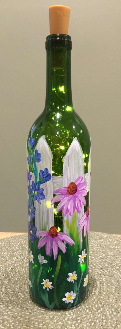 Wine Bottle Project, Wine Flask, Recycled Wine Corks, Painted Glass Bottles, Garden Diy Ideas, Hand Painted Wine Bottles, Easy Diys, Hand Painted Bottles, Glass Bottle Diy