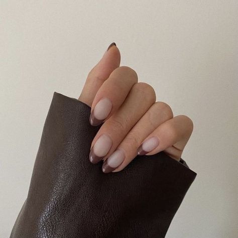 La Nails, Minimal Nails, Cream Aesthetic, Nail Jewelry, Neutral Nails, Brown Nails, Silver Nails, Minimalist Nails, Dream Nails