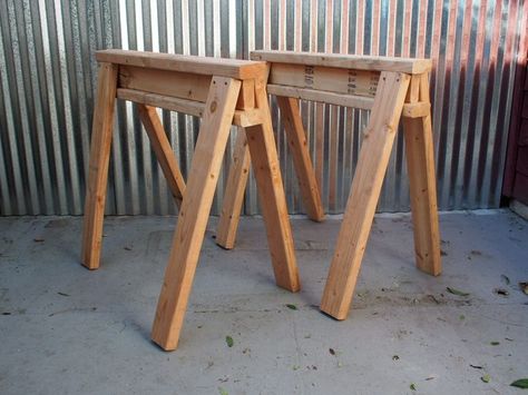 Saw Horses Sawhorse Plans, Saw Horse Diy, Saw Horse, Woodworking Tools Workshop, Essential Woodworking Tools, Small Woodworking Projects, Wood Shed, Scrap Wood Projects, Local Furniture