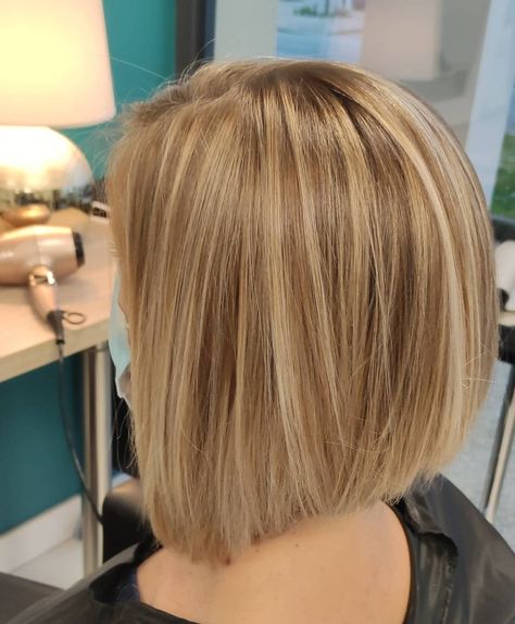 Blonde Hair Cuts, Dark Blonde Bobs, Blonde Blonde Hair, Icy Blonde Hair Color, Short Blonde Hairstyles, Pixie Hair Color, Trends In 2023, Hair Color Pictures, Icy Blonde Hair