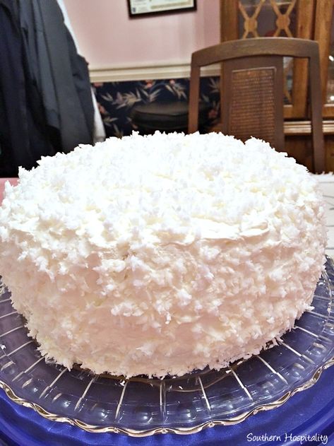 Best Coconut Cake Recipe, Coconut Cake Recipe, Coconut Desserts, Fresh Coconut, Salty Cake, Birthday Desserts, Coconut Recipes, Southern Hospitality, Coconut Cake