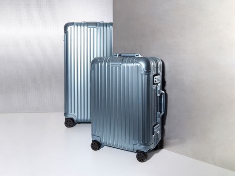 Are you in a blue phase at the moment? As in, really enjoying the colour blue? Well, you’re in luck. RIMOWA has just released its latest cross-category capsule collection inspired by the deep blue ocean waters. Just like the shorelines you’ll be visiting and the […]Visit Man of Many for the full post. Deep Blue Ocean, University Of Sydney, Flap Backpack, Arctic Blue, Dose Of Colors, Cool Gear, Deep Water, Feeling Blue, Capsule Collection