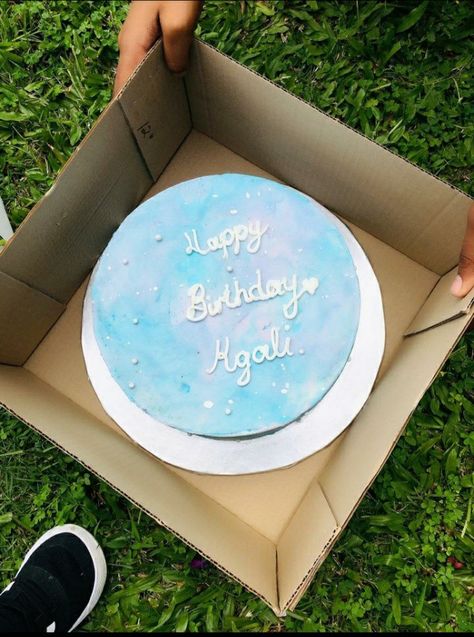 Aesthetic Cake Blue Purple Ombre Cake, Blue And Purple Birthday Cake, Aesthetic Birthday Cake, Purple Cakes Birthday, Aesthetic Birthday, Purple Cakes, Pink Birthday Cakes, Watercolor Cake, Ombre Cake