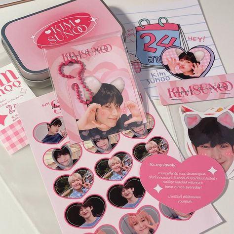 Kpop Sticker, Kpop Freebies, Kpop Stickers, Binder Inspiration, Pc Decoration, Pc Photo, Kpop Diy, 背景 シンプル, Study Room Decor