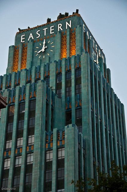 Eastern Columbia Building, Theater District, Art Deco Buildings, Universal Studios Hollywood, Retro Chic, Theater, Columbia, Broadway, Most Beautiful