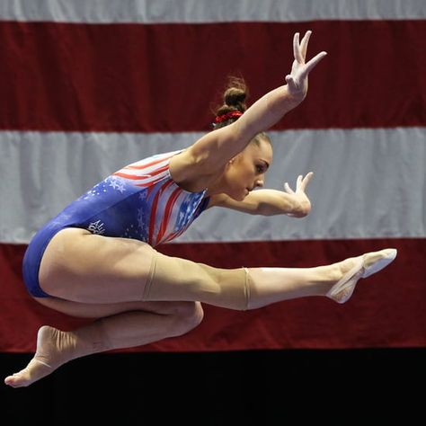 Athlete A Review: Netflix Doc Explores Larry Nassar Trial Larry Nassar, Maggie Nichols, Best Documentaries On Netflix, Team Usa Gymnastics, Netflix Original Movies, Elite Gymnastics, Chris Tucker, Gymnastics Competition, Jordyn Wieber