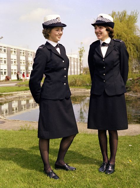 British Police Cars, Recruitment Campaign, Police Officer Uniform, Air Hostess Uniform, Police Training, Manchester Police, British Police, Female Police Officers, Poster Girl