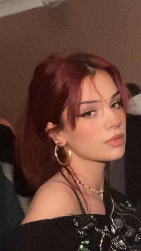 Dark Red Dyed Hair, Dark Red Short Hair, Dark Red Hair Aesthetic, Red Hair Girl Aesthetic, Wine Red Hair, Red Hair Inspo, Wine Hair, Dark Red Hair, Girls With Red Hair