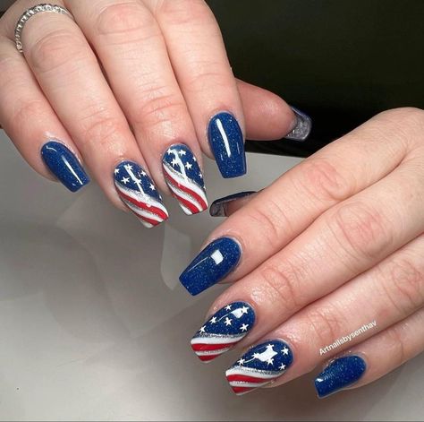 American Flag Nails Designs 4th Of July, Independence Nails, Fourth Of July Nail Ideas, Fire Work Nails Design 4th Of July, Nails Blue Glitter, 4tj Of July Acrylic Nails, Patriotic Nail Designs, Crazy Fourth Of July Nails, Nail Deaigns