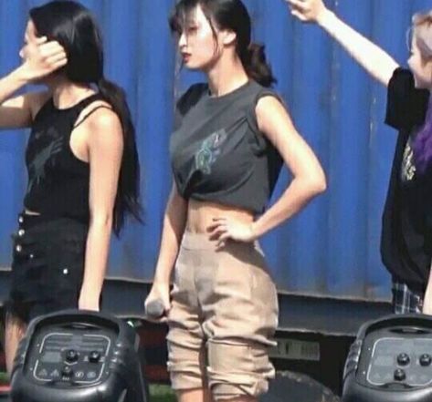 Momo Muscles, Momo Tzuyu, Nayeon Sana, Forever Girl, Twice Once, Hirai Momo, Pop Group, Body Goals, Kpop Girls