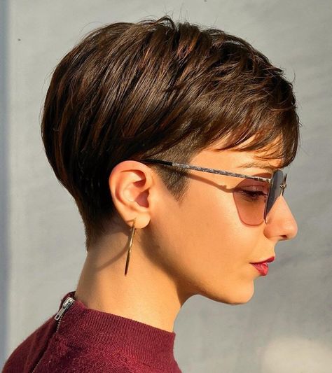 Undercut Hairstyle, Wedge Hairstyles, Bob Hairstyles For Thick, Short Undercut, Short Layered Haircuts, Short Hair Undercut, Pixie Haircut For Thick Hair, Short Hairstyles For Thick Hair, Very Short Hair