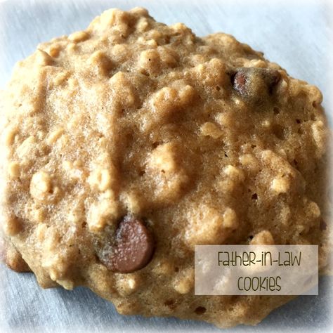 Low sodium, low fat, low sugar, low potassium cookies - I came up with this recipe for my father-in-law, who has had to be very dilige... Low Sodium Desserts, Renal Recipes, Ckd Recipes, Low Sodium Snacks, Low Potassium Recipes, Low Potassium Diet, Cookies Heart, Low Salt Recipes, Potassium Foods