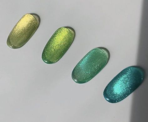 Cateye Green Nails, Light Green Cat Eye Nails, Short Nail Arts, Cat Eye Nails Green, Green Cat Eye Nails, Coffin Nail Art, Nail Art Paint, Nail Art Inspo, Blue Gel Nails