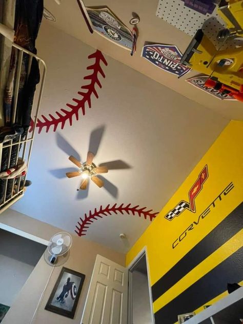 Boys Baseball Bedroom, Baseball Themed Bedroom, Baseball Bedroom, Baseball Room, Baseball Wall, Hiasan Bilik Tidur, Fantasy Rooms, Themed Bedroom, Design Blogs