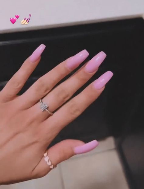 Bubble Gum Nails Design, Bubble Gum Pink Nails Acrylic, Bubble Gum Nails, Bubble Gum Pink Nails, Bubblegum Pink Nails, Pink Coffin, Bubble Gum Pink, Short Acrylic, Nails 2023