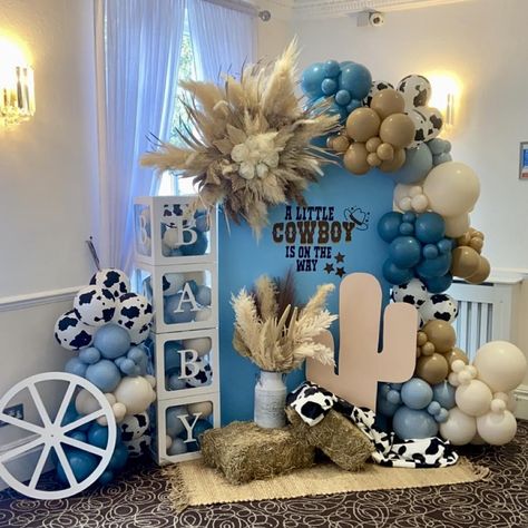 Yee-haw!! A little cowboy in on the way!! Isn’t this just the cutest! Themed events are my absolute favourite, what theme would you choose for your next event? Venue - @hotelmiramarbournemouth Balloons & props - Blissful Balloonz #babyshower #babyshowerideas #cowboytheme #cowboythemeparty #alittlecowboyisontheway #westernballoons #rodeo #theme #rodeotheme #rodeothemeparty #balloons #balloonstylist #balloonsdecor #balloonsdecoration #blissfulballoonz #bapiaparty #tuftex #sempertex #baby... Holy Cow Baby Shower Theme Boy, A Little Cowboy Is On The Way, Western Theme Baby Shower Ideas, Cowboy On The Way, Baby Shower Ideas Boy, Baby Shower For Men, Cowboy Baby Shower Theme, Cow Baby Shower Theme, Cow Birthday Cake