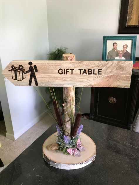 Gift table trail sign Mountain Themed Wedding Centerpieces, Wedding Table Themes, Table Labels, Wedding Wishlist, Gift Table Signs, Chart Ideas, Billie Jean, Wedding Table Plan, Wedding Labels