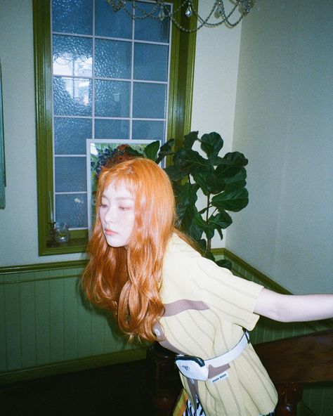 Seulgi Instagram, Kang Seul-gi, Red Velvet Seulgi, Girl Cakes, Girl Icons, Instagram Update, South Korean Girls, Red Velvet, Kpop Girls