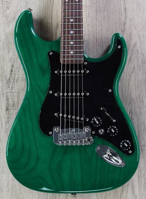 Guitar Dark, Build Inspiration, Green Electric, Pedal Board, Cool Electric Guitars, Guitar Gear, Guitar Building, Electric Guitars, Fender Guitars