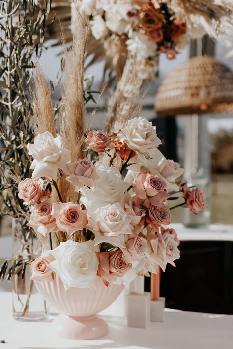 Copper Wedding Theme, Ivory Wedding Decor, Bouquet Styles, Ivory Tribe, Boho Wedding Ceremony, Contemporary Glam, Future Wedding Plans, Lodge Wedding, Neutral Wedding