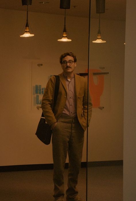 Her Joaquin Phoenix Film, Joaquin Phoenix Style, Joaquin Phoenix Her, Crazy Fits, Movie Character Outfits, Her 2013, Lights Camera Action, Joaquin Phoenix, Movie Character