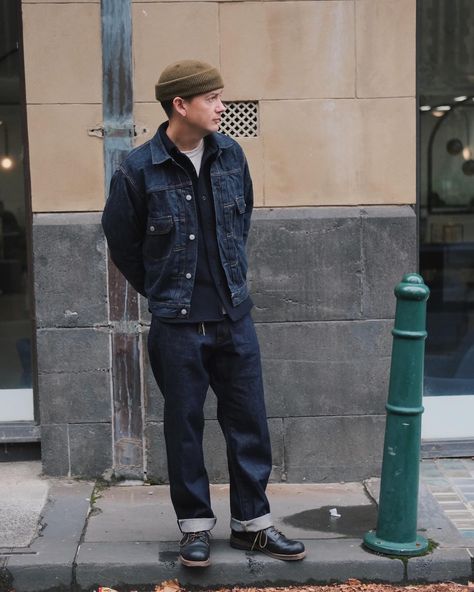 Luke wears the J504 Loose Fit Selvedge Denim from @japanbluejeans One of the most relaxed fitting jeans we have had in store, it features a high rise with room in the hip and thigh, and a wide fit all the way down to the hem. Paired with Fullcount Type 2 jacket and USN CPO shirt, and Rolling Dub Trio Coupen Mid Cut Boots. Rolled Up Jeans Men, Moc Toe Boots, Fitting Jeans, Rolled Up Jeans, Mens Fashion Streetwear, Leather Denim, Current Styles, Selvedge Denim, Raw Denim