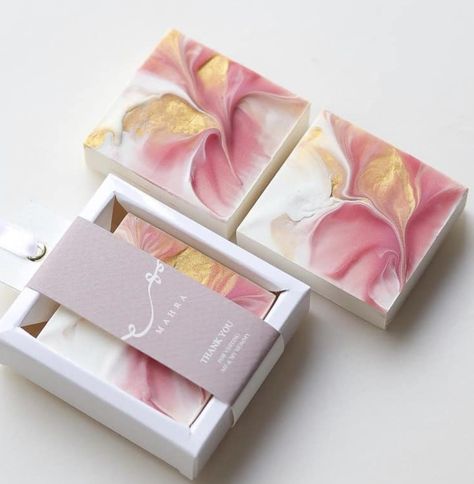 Soap Packing Ideas Pretty Packaging, Soap Packaging Diy, Soap Design Ideas, Soap Packaging Design, Diy Soap Bars, Homemade Soap Bars, Diy Soap Recipe, Săpunuri Handmade, Handmade Soap Recipes