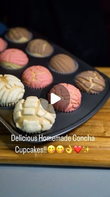 25K likes, 82 comments - fusion.forks on September 21, 2024: "Concha Cupcakes Ingredients - 4 1/2 cups ap flour - 3 eggs - 1/2 cup butter Full recipe in link in bio". Concha Cupcakes, Mexican Cupcakes, Conchas Recipe, Mexican Brunch, Hispanic Kitchen, Mini Bundt Cakes, Food Baking, Mexican Dessert, 3 Eggs